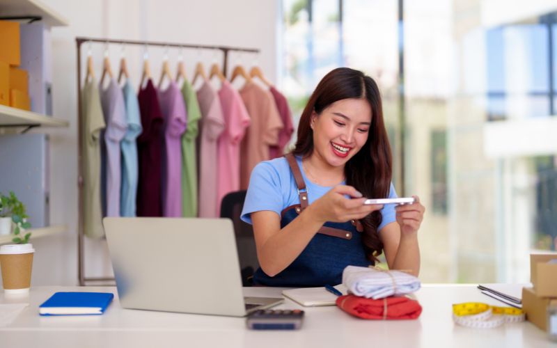 Electronic invoicing illustration